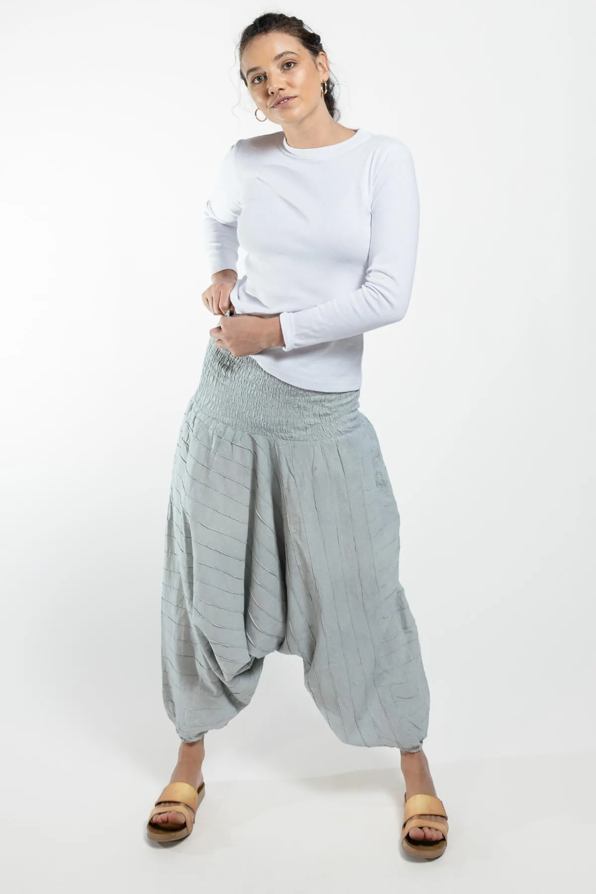 Low Crotch Pants Pintuck - Grey