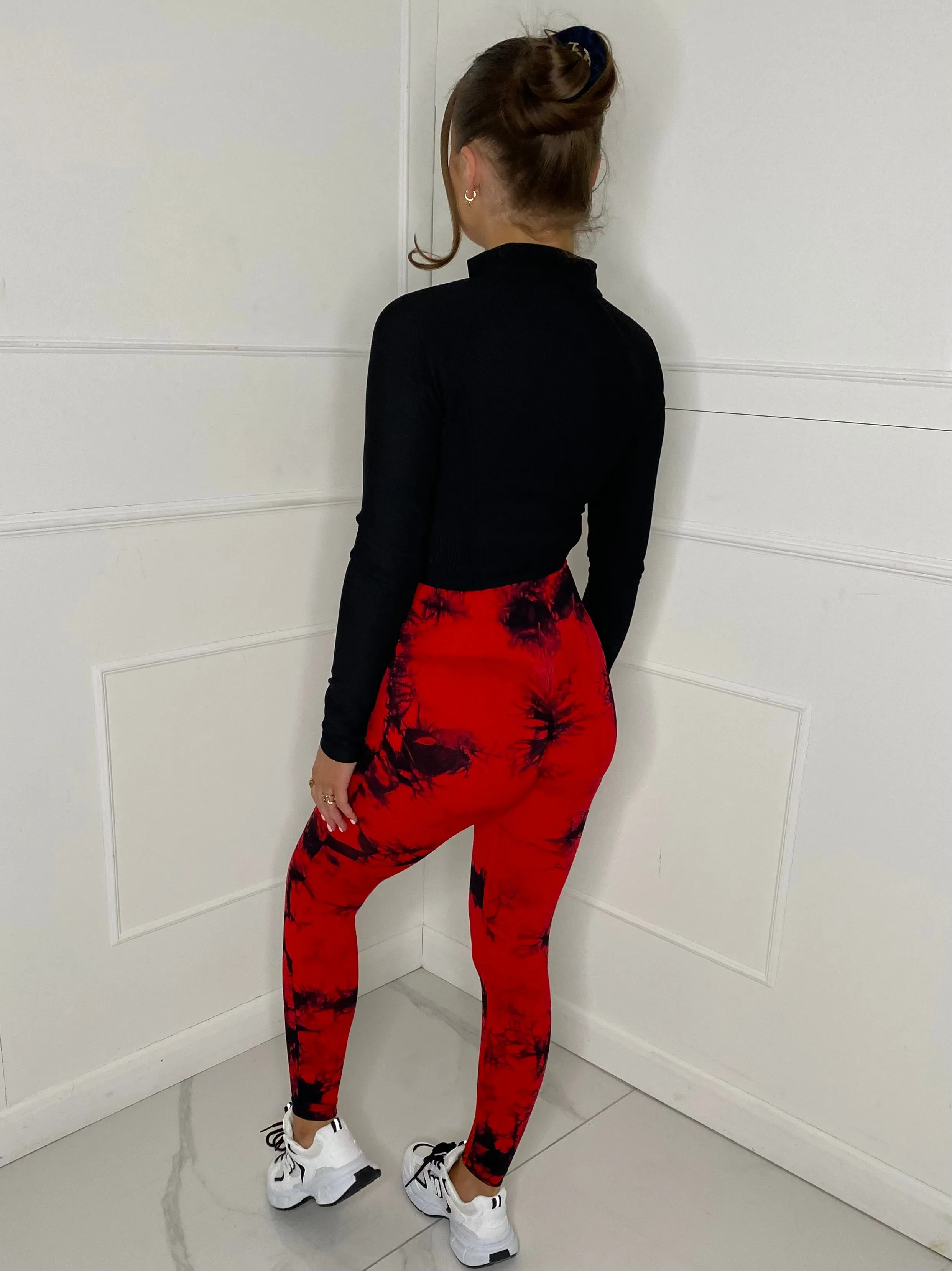 Ruched Bum Gym Leggings - Red Tie Dye