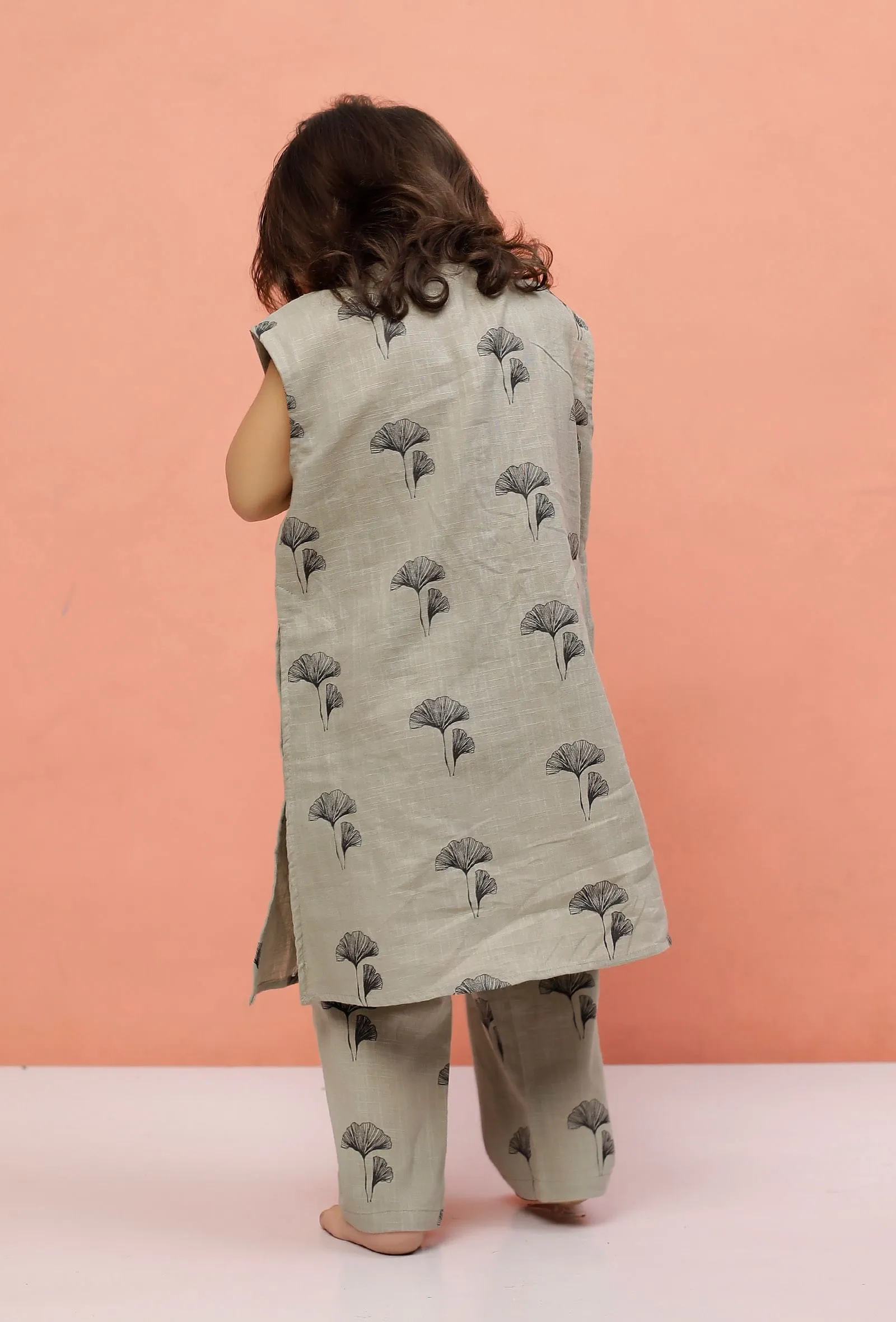 Set of 2 : Grey Cotton Slub Block Printed Short Kurta and Block Printed Pants