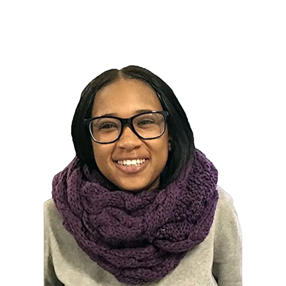 Twist Infinity Scarf (Black) - Luxurious Cable Knit Design for Ultimate Warmth